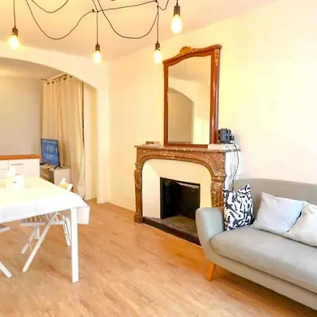 Cozy Studio@place Des Vosges Appartamento